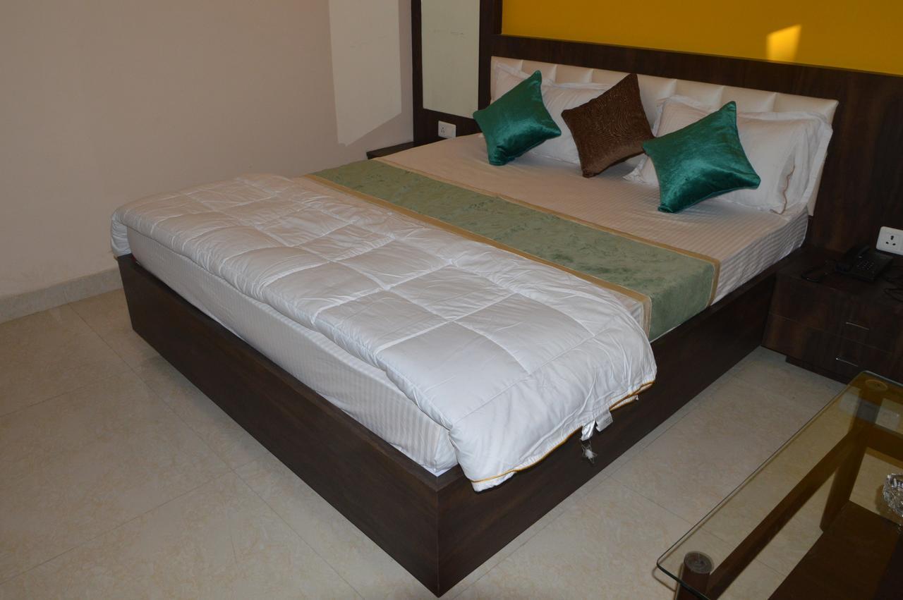 Hotel Ab Palace Jamshedpur Buitenkant foto